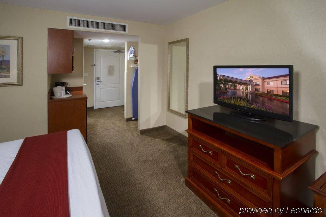 Best Western Valencia/Six Flags Inn & Suites Santa Clarita Exterior foto